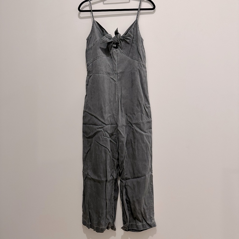 Old Navy, grey denim jumpsuits, size M, good condition